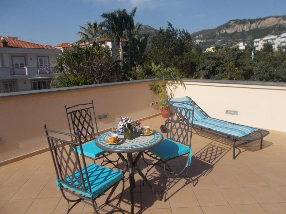 Bed and Breakfast Domus Liberty Sant'Agnello Exterior foto